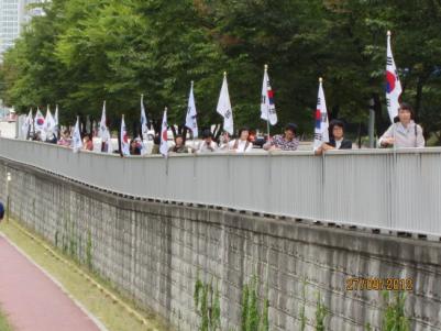 정자3동&#44; 영화천 테마가 있는 태극기 거리 조성